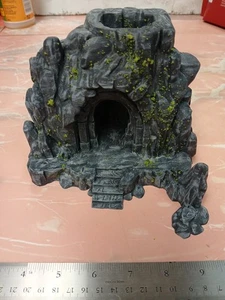 Ingresso Dungeon Cave terreno stampato/dipinto 3d 20mm 25mm 28mm Wargaming D&D - Foto 1 di 4