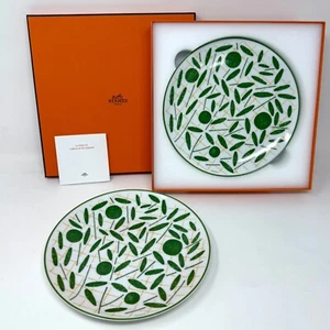 BNIB Hermes Porcelain “A Walk In The Garden” Dessert Plates (Raindrop Stamp) - Picture 1 of 8