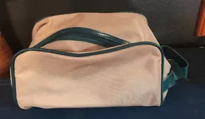 New Avon Travel Bag For Make Up Or Toothbrush Etc. With Zipper And Handle - Picture 1 of 3