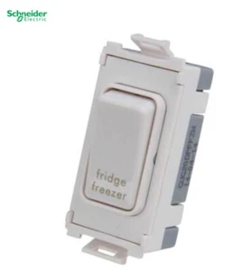 VAT INC - Schneider Ultimate GUG20DPFFZW 20A DP Fridge Freezer Grid Switch (62) - Picture 1 of 3