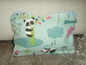 NEW 17cm x 12cm PURSE ZIP BAG in LIGHT TEAL CARTOON PANDA PRINT COTTON FABRIC - Picture 1 of 4
