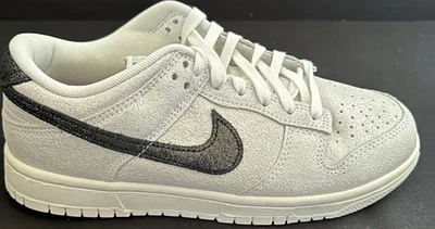 Nike Air Dunk Low SE Blanco Gamuza Brillante Negro Para Mujer Talla 8 Nuevo RaroHQ3502-100 Foto 1 de 4