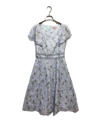 Vestido floral bordado Foto 1 de 4