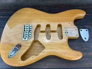 Cuerpo de ceniza natural Fender Japón ST71-TX Stratocaster con puente de placa - Imagen 1 de 17