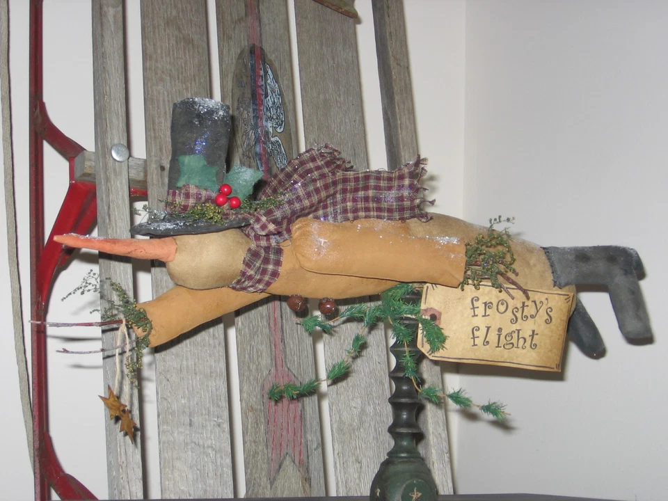 ~PaTTeRn~PRiMiTiVe WiNTeR SNoWMaN SHeLf SiTTeR ORniE CuPBoArd TuCk~ - Image 1 of 1