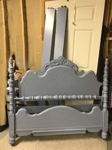 (Vintage) Early 20th Century Bedroom Set Cover