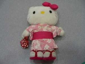 HELLO KITTY - Vintage 7 1/2" Kimono Wearing Doll! (Has Bag but Missing Fan) - Picture 1 of 9