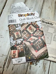 Simplicity 9371 Quilt Block Club Sewing Pattern #5 SCHOOLHOUSE & SUNBONNET UNCUT - Picture 1 of 3