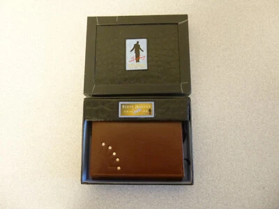 Nuevo Portatarjetas Cartera Triple Plegable de Cuero Genuino Colección Steve Harvey para Hombres Foto 1 de 4