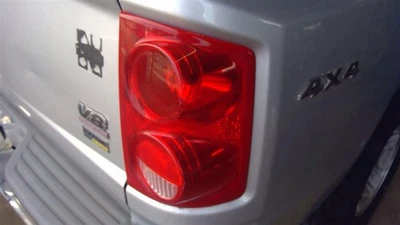 Conjunto de luz trasera derecha usado se adapta a: Dodge Dakota 2008 grado derecho A Foto 1 de 4