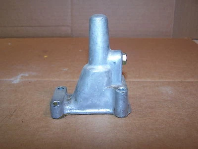 HONDA CB350 CB350G CL350 CL350K2 SL350 SL350K1 NEW OEM HOLDER 14530-286-040 - Imagem 1 de 3