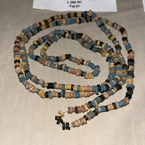 ❤️ANTICA COLLANA DI PERLE DISCO DI MAIATRIA EGIZIA c.600 a.C. lunga 21” *egitto* - Foto 1 di 3