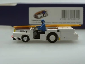 Herpa/ TSM Wings - MD3 – US Navy Track Tractor with Driver - 004 - 1:72 - Picture 1 of 6