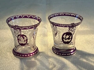 Par de aperitivos antiguos EGERMANN checos bohemios grabados cristal corte transparente/cordial - Imagen 1 de 8