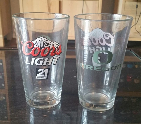 Set of 2 Pair University of Oregon Ducks Coors Light Beer Glasses Tumblers Cover