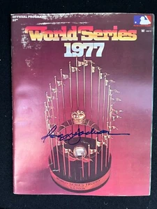 Reggie Jackson SIGNED 1977 World Series Program Baseball Yankees HOF AUTOGRAPH - Picture 1 of 12
