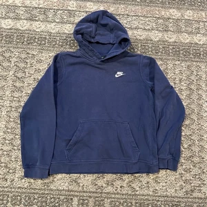 Nike Sportswear Club Youth Pullover Felpa con cappuccio in pile [BV3757-410] Navy/Bianco - XL - Foto 1 di 5