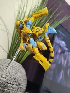 Transformers Kingdom Cheetor - Picture 1 of 5
