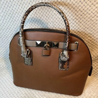 Cartera Cartera Cartera Aldo Cuero Marrón Color Dorado Ribete y Cremallera Excelente/Con Cartera Foto 1 de 4