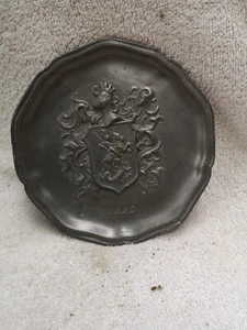 French Pewter St George coat of Arms plate - Picture 1 of 2