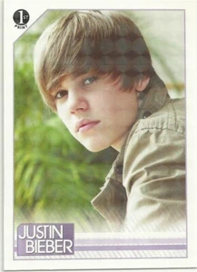 2010 PANINI JUSTIN BIEBER - 1st PRINT - PARALLEL PRISM - #85 - VISITS  AUSTRALIA - Imagen 1 de 1