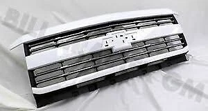 Silverado 2500HD 3500HD 2015-2018 Summit parrilla blanca con insertos cromados y emblema Foto 1 de 3