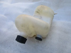 A2. Peugeot Elystar 50 TSDI Öltank Tank Öl Oil 1173737100 - Picture 1 of 3