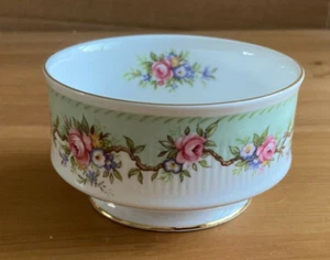 PARAGON FINE BONE CHINA - ROSALIA DESIGN KLEINE OFFENE ZUCKER-/KONSERVENSCHALE - Bild 1 von 3