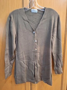 Damen Armano Seide/Baumwolle Strickjacke mit V-Ausschnitt - Größe L - Flachs/Oliv - Bild 1 von 4