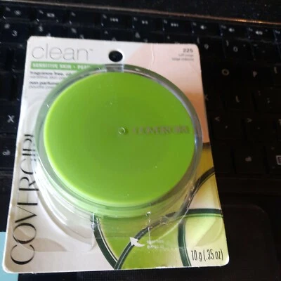 Covergirl Clean Pressed Foundation Sensitive Skin, 225 Buff Beige (SEALED) - Image 1 of 4