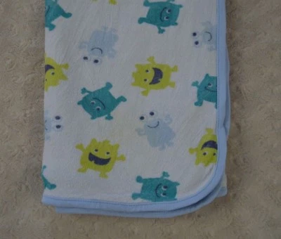 Manta de bebé Just One You by Carter's Monster azul blanco verde tela de rizo alienígena Foto 1 de 4