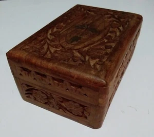 Vintage Rustic Camphor Wood Hand Carved Box Hinged Latch Jewelry Trinket Boho - Picture 1 of 11