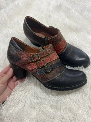 L'ARTISTE Spring Step Booties - size 41 US 10.5 - Image 1 of 4