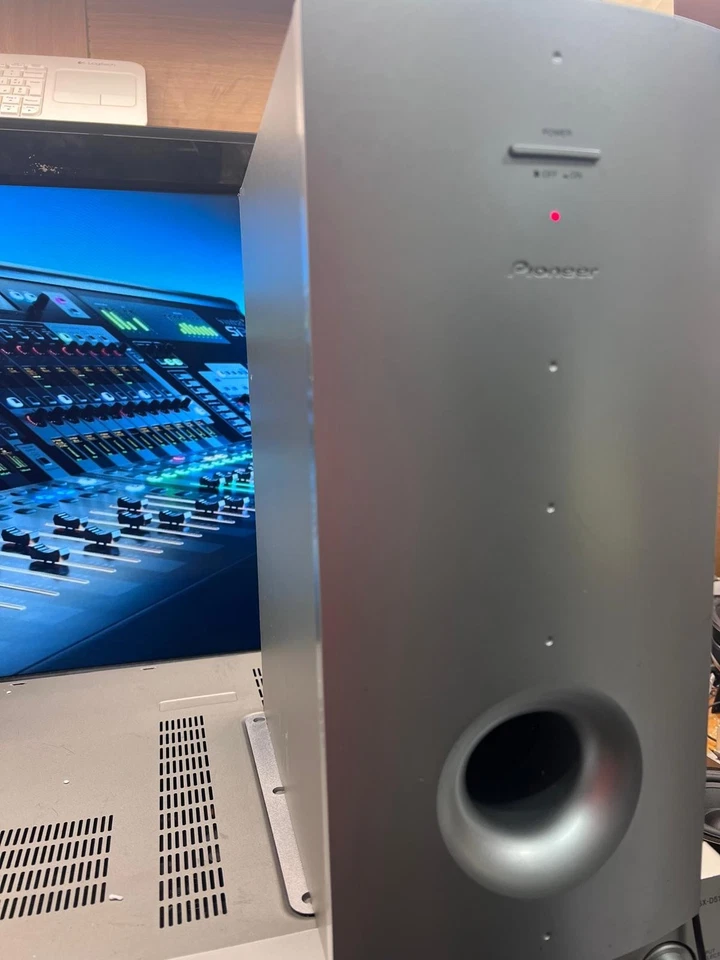 PIONEER SUBWOOFER ATTIVO INGRESSO RCA - SENZA VOLUME, DA REGOLARE - Immagine 1 di 4