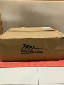 Étagère rack utilitaire MIDDLE ATLANTIC 2 RU, 14,75 pouces de profondeur, ventilée 4 pièces UR - Photo 1/8