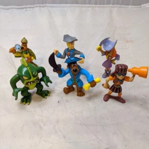 Scooby Doo pirate and mystery outfit figure bundle of 6 x 3 inch figures - Picture 1 of 7