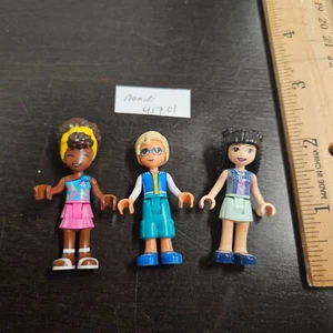 Lego Friends Minifigure Lot NANDI EMMA SEBASTIAN Street Food Market Set 41701 - Picture 1 of 2