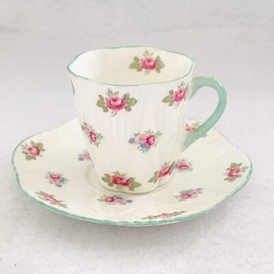 JUEGO DE TAZA Y PLATILLO ROSEBUD SHELLEY 13426 ROSA Y VERDE DE COLECCIÓN Excelente Estado - Imagen 1 de 8