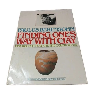 Finding One's Way with Clay: cerámica pellizcada y el color de la arcilla por... - Imagen 1 de 7