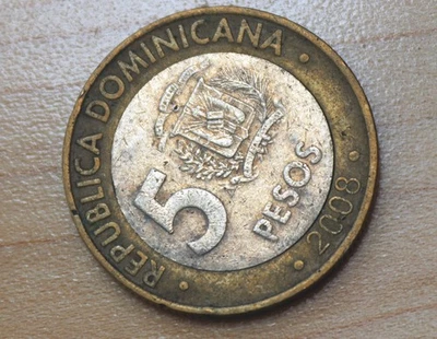 2008 Dominican Republic 5 Pesos Bimetallic - Image 1 of 2