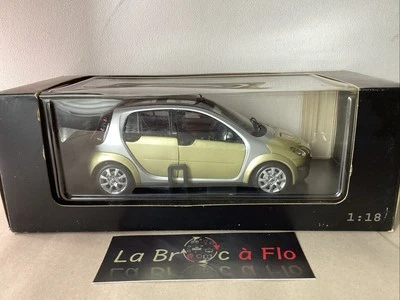 1/18 Collection Véhicules Miniatures, Maisto/Kyosho Smart Forfour Melon Green - Photo 1/4