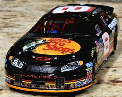 Bajo Martin Truex Jr 2005 #8 Pro Shops Indianapolis IRP Race Win 1:24 diecast Foto 1 de 4