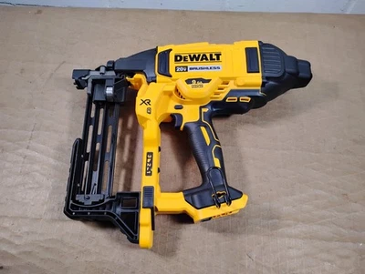 Grapadora de esgrima inalámbrica DeWalt XR 20V 9GA DCFS950 - solo herramienta Foto 1 de 4