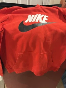 Jungen Nike Hoodie Sweatshirt Rot Weiß Schwarz Baumwolle Polyester Jugend Medium - Bild 1 von 5