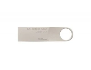 Clé USB 3.0 32 Go DataTraveler SE9 Kingston - Photo 1/2