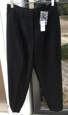 Pantalones de vestir Express 4S 4 cortos tobillo tiro alto plisados cónicos negros $80 nuevos 08 Foto 1 de 4