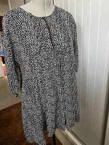 Masai Black and white tunic. Preloved. Size XL - Picture 1 of 8