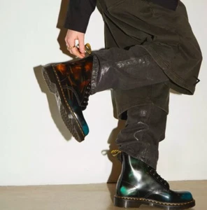 Botas con cordones Dr Martens 1460 de cuero cepillado multicolor nuevas sin etiquetas. - Imagen 1 de 17