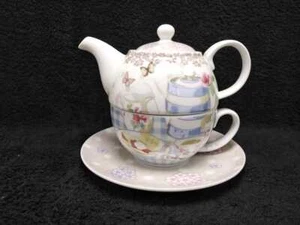 Vintage CAVANIA LONDON BY KAREN SANDERS THE COUNTRY KITCHEN Saucer - Cup -Teapot - Picture 1 of 7