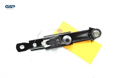 Ajustador de altura del cinturón de seguridad delantero derecho Infiniti QX80 QX56 2011-2020 OEM Foto 1 de 4